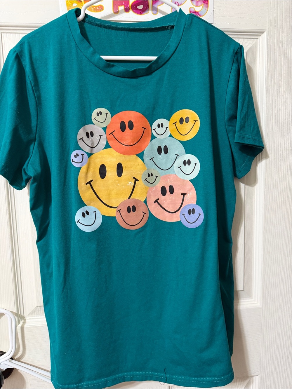 Source Unknown Teal Short Sleeve Tee with Multicolor Smiley Faces